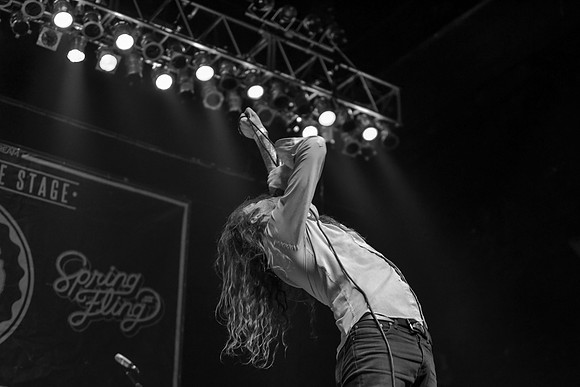 Pianos Become The Teeth