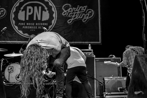 Pianos Become The Teeth